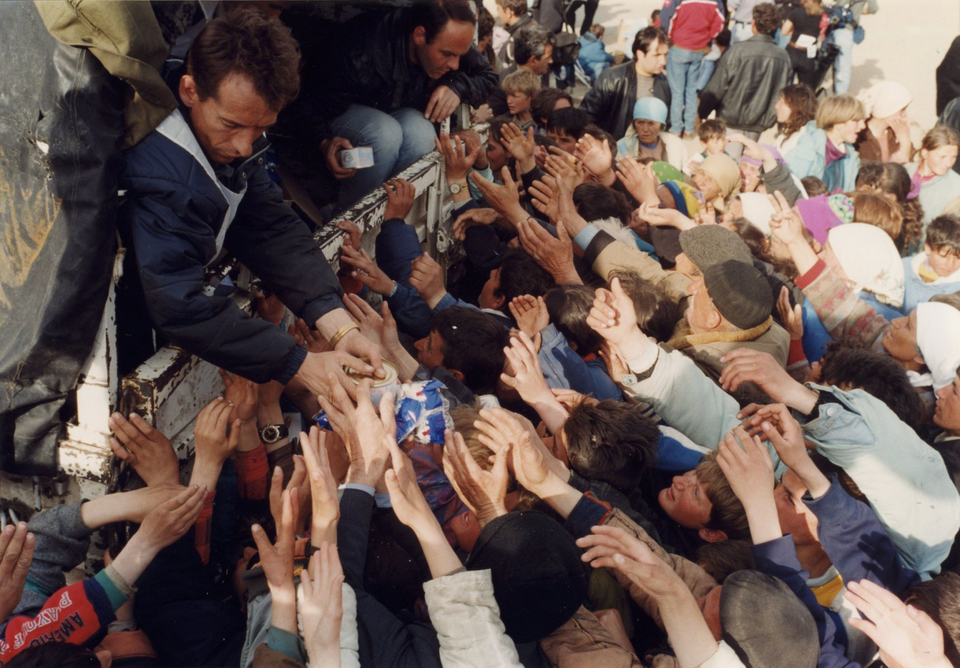 Jesti si myslís, že pomáhat je normální patříš k nám